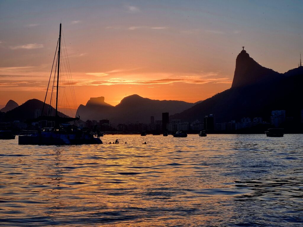 Sunset boat tour across Guanabara Bay with views of Rio de Janeiro’s skyline